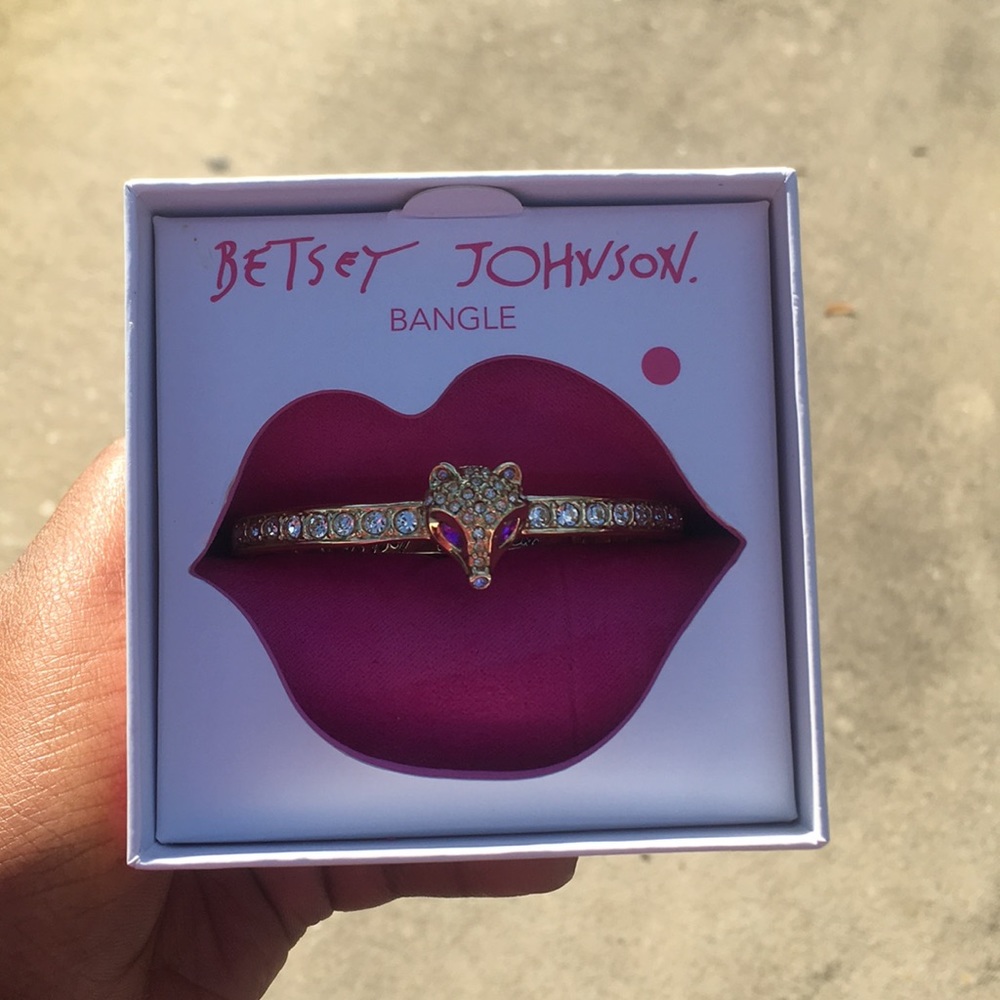 Betsey Johnson Bangle